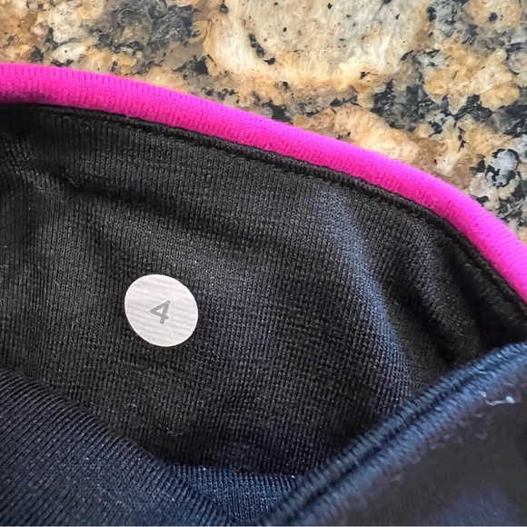 Lululemon Deep Fuchsia/Black Reversible Leggings Size 4 - Picture 11 of 14